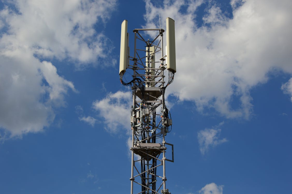 PEEK Materials in 5G/6G Telecommunications Infrastructure: Key Applications